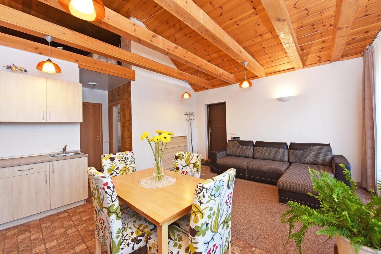 Pajurio Vingis Aparthotel Palanga Ngoại thất bức ảnh