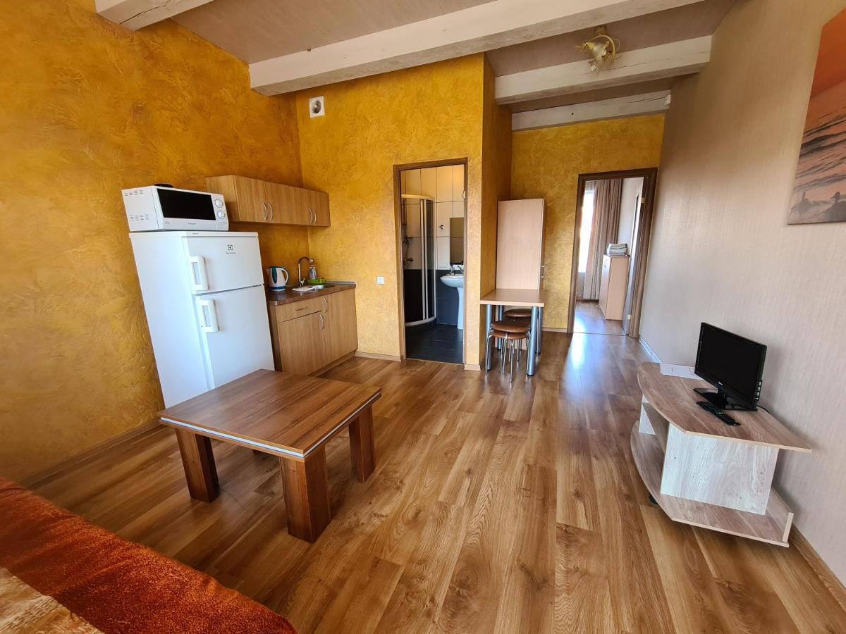 Pajurio Vingis Aparthotel Palanga Ngoại thất bức ảnh
